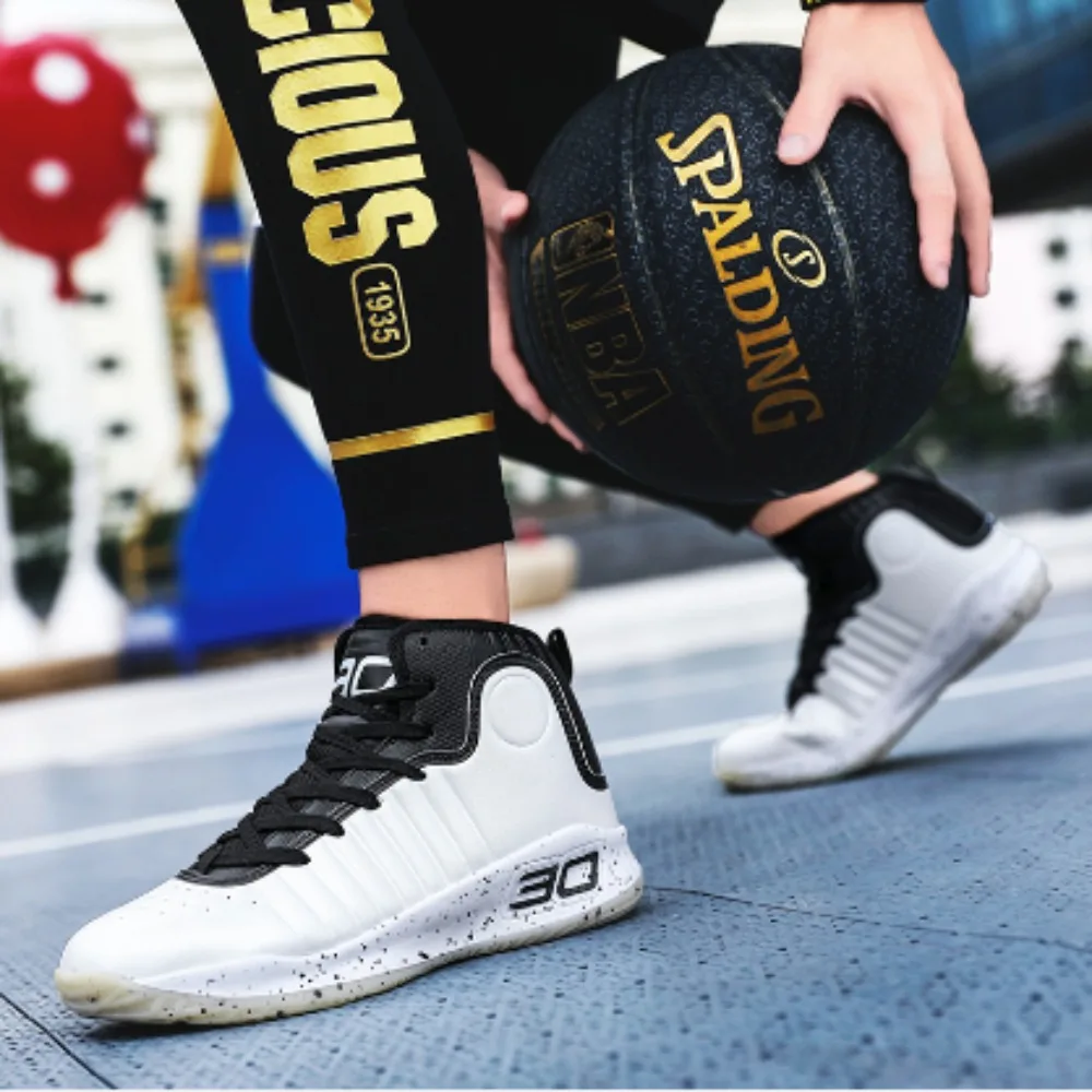 Hot Summer New Arrivals Unisex Breathable Outdoor Basketball Shoes High-Resilience Basketball Sneakers Non-Slip Training Shoes
Hot Summer New Arrivals Unisex Breathable Outdoor Basketball Shoes High-Resilience Basketball Sneakers Non-Slip Training Shoes