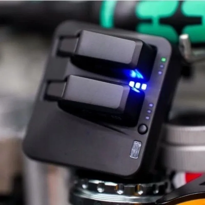 Electronic Shifting Battery Charger – 4-Pin & Dual-Port Power Bank for Cycling Components
Electronic Shifting Battery Charger – 4-Pin & Dual-Port Power Bank for Cycling Components