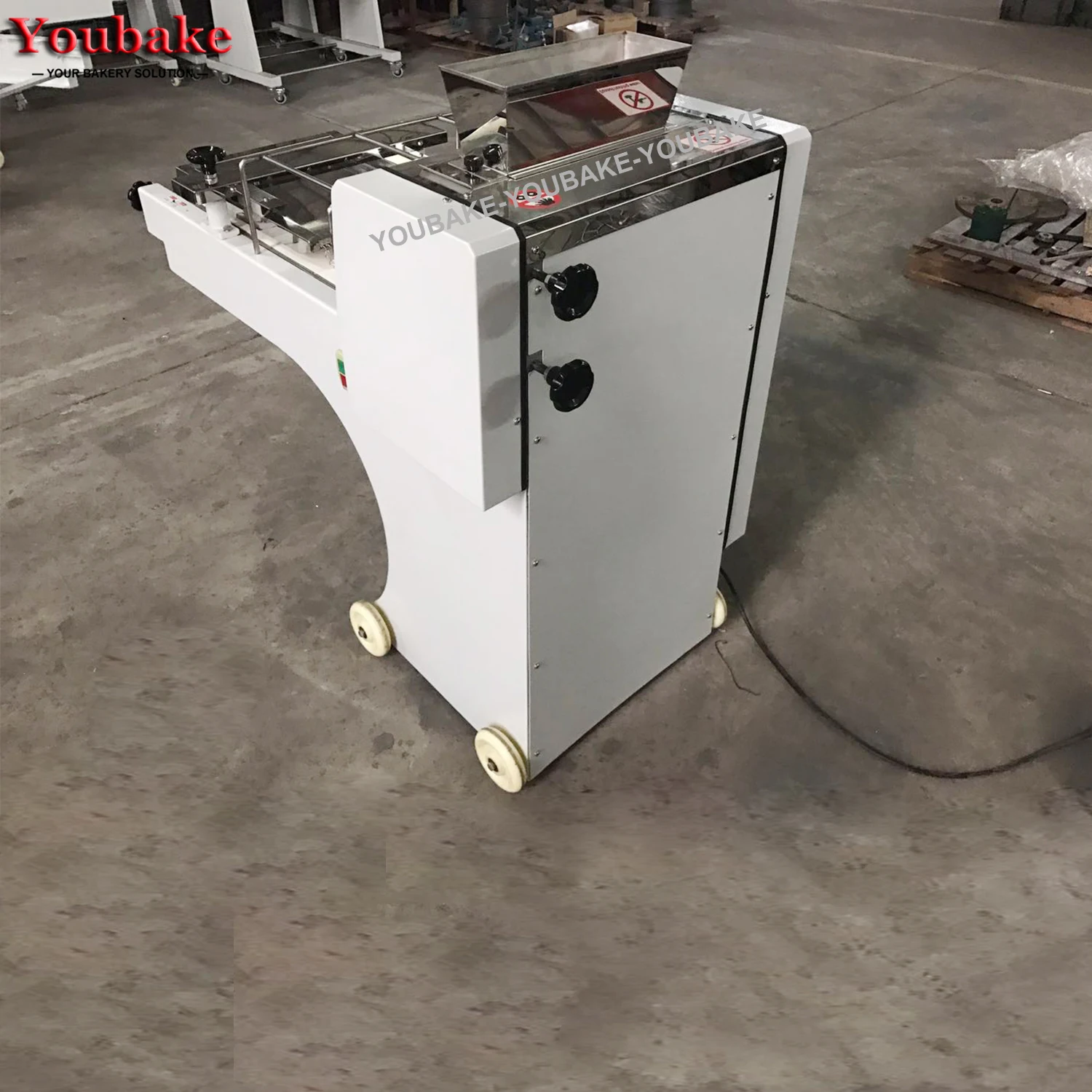 110 В/220 В/380 В 3000 шт./ч коммерческая машина для выпечки хлебного теста машина для формирования тостов хлебобулочная машина для тостов
110 В/220 В/380 В 3000 шт./ч коммерческая машина для выпечки хлебного теста машина для формирования тостов хлебобулочная машина для тостов