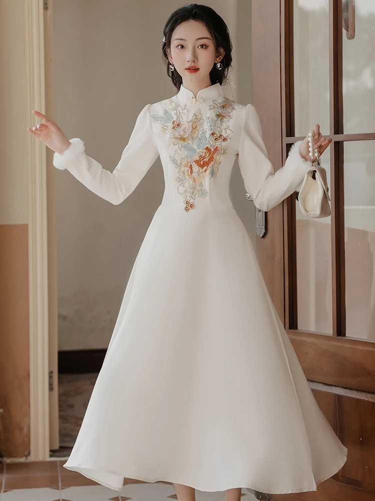 Новинка 2024 года, белое элегантное длинное платье с цветочной вышивкой, женское элегантное роскошное платье Cheongsam, осенне-зимнее корейское винтажное платье для выпускного вечера
Новинка 2024 года, белое элегантное длинное платье с цветочной вышивкой, женское элегантное роскошное платье Cheongsam, осенне-зимнее корейское винтажное платье для выпускного вечера