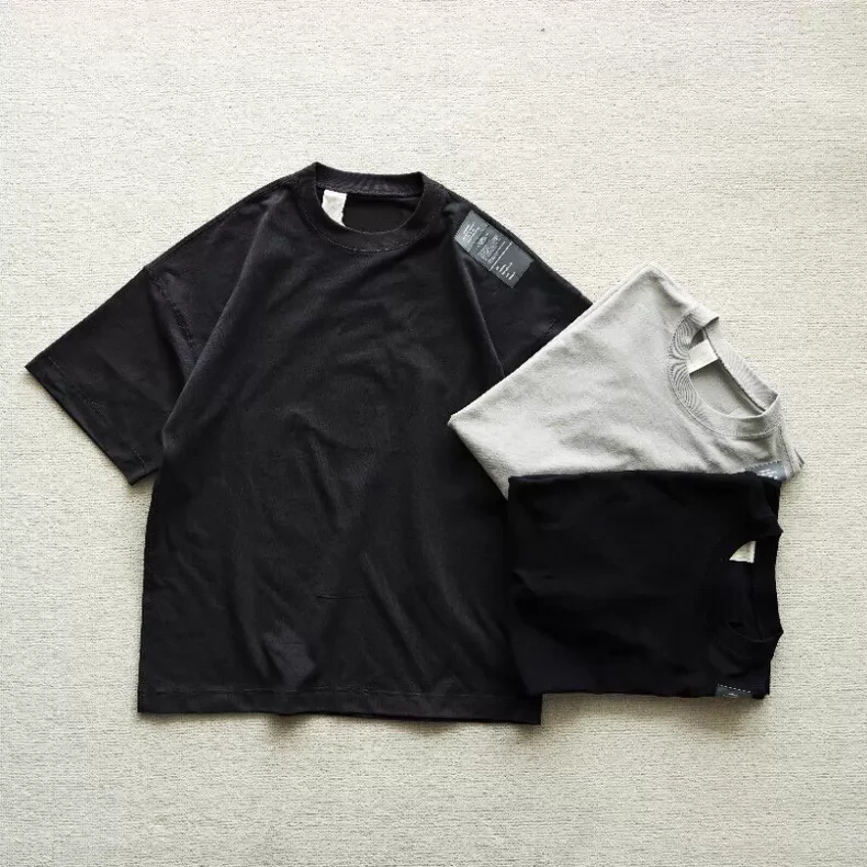 N.HOOLYWOOD summer pure cotton retro loose casual single item military thread sticker short-sleeved T-shirt
N.HOOLYWOOD summer pure cotton retro loose casual single item military thread sticker short-sleeved T-shirt