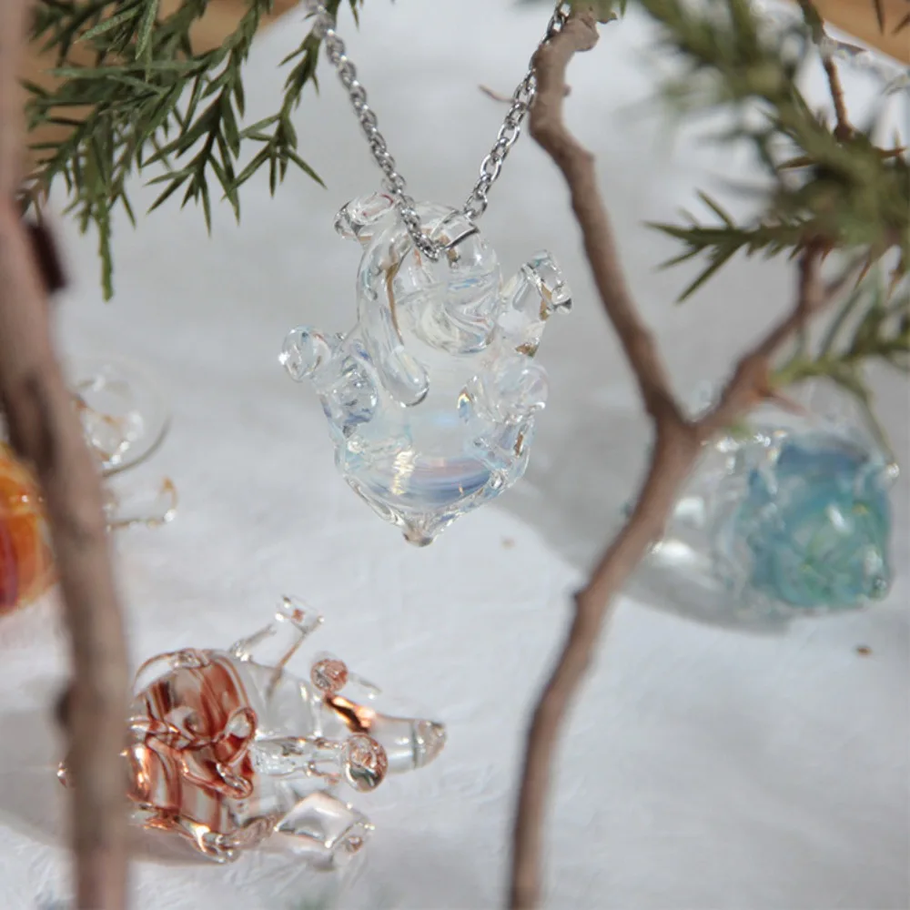 Dreamlike Glassy Heart Necklace Handmade Vintage Transparent Heart Pendant Necklace Jewelry Silver Chain
Dreamlike Glassy Heart Necklace Handmade Vintage Transparent Heart Pendant Necklace Jewelry Silver Chain