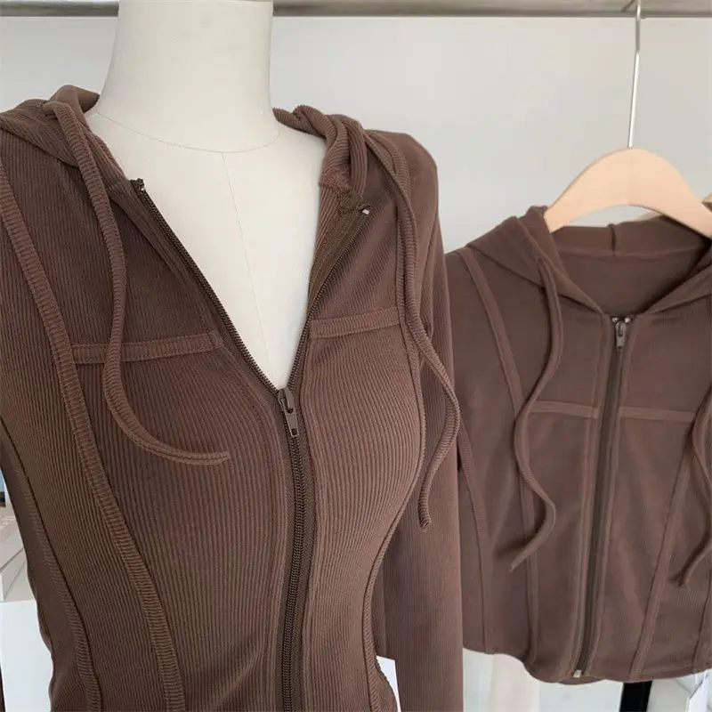 Fashion Hooded Zippered Cardigan Women Spring Retro Slim Fit Sports Jacket Short Long Sleeved Top
Fashion Hooded Zippered Cardigan Women Spring Retro Slim Fit Sports Jacket Short Long Sleeved Top