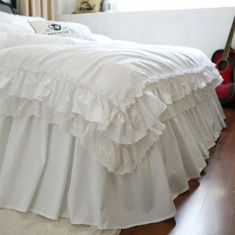 Luxury King Size Bedding Set Romantic Lace Ruffle Duvet Cover Wedding Bed Cover Set Bedroom Set Queen Comforter Bedding Sets
Luxury King Size Bedding Set Romantic Lace Ruffle Duvet Cover Wedding Bed Cover Set Bedroom Set Queen Comforter Bedding Sets