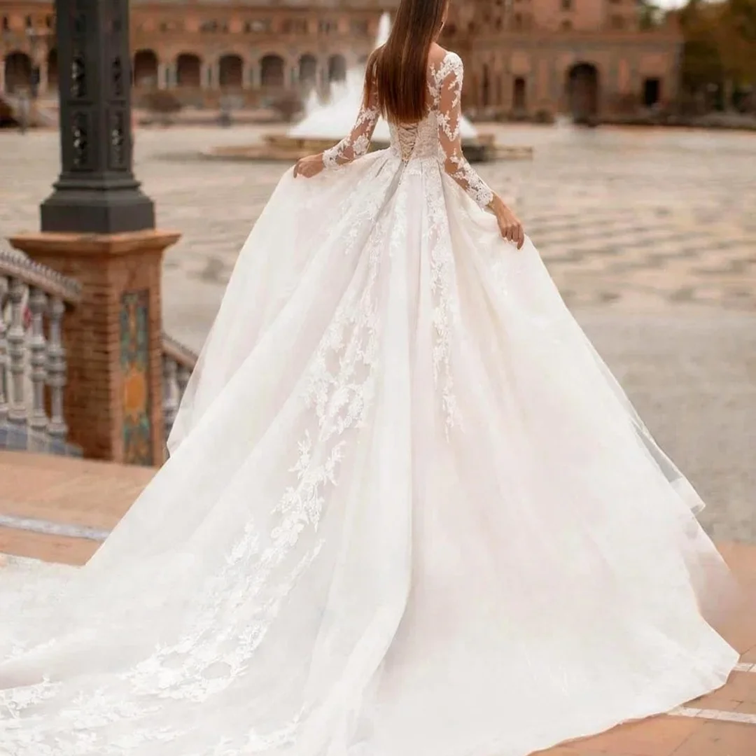 Customized Elegant Long Sleeve Sweetheart A-Line Wedding Dresses Appliques Lace Formal Bride Porm Party Gowns
Customized Elegant Long Sleeve Sweetheart A-Line Wedding Dresses Appliques Lace Formal Bride Porm Party Gowns