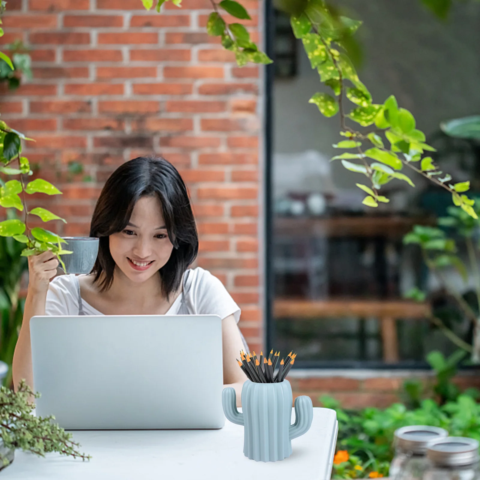 2Pcs Cactus Pen Holder Large Capacity Storage Jar Desktop Adornment Organizer Makeup Brush Container Pencil Brush Pot
2Pcs Cactus Pen Holder Large Capacity Storage Jar Desktop Adornment Organizer Makeup Brush Container Pencil Brush Pot