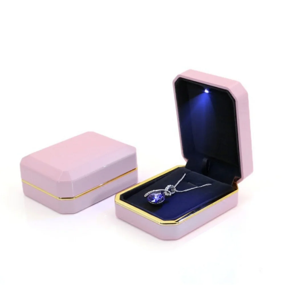Proposal Gift Box Portable Led Jewelry Box Bracelet Storage Box Illuminating For Birthdays Pocket Proposals
Proposal Gift Box Portable Led Jewelry Box Bracelet Storage Box Illuminating For Birthdays Pocket Proposals