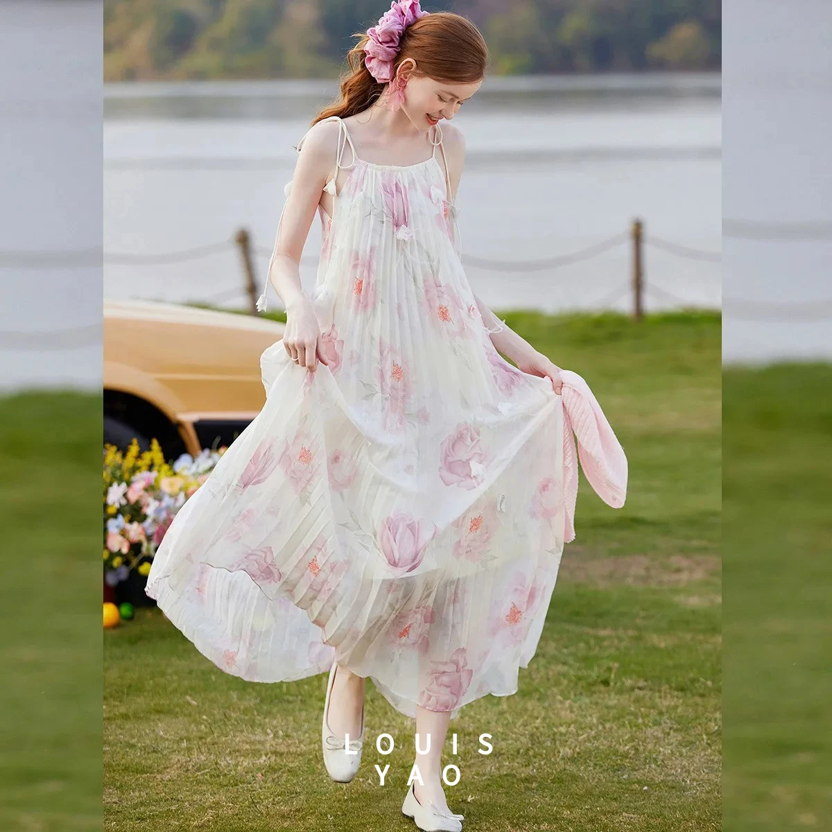 LOUISYAO Sweet Halter Women's Dress Set 2025 Summer Two-piece Set Light Print Shawl with Long Dress Fashion with Sets
LOUISYAO Sweet Halter Women's Dress Set 2025 Summer Two-piece Set Light Print Shawl with Long Dress Fashion with Sets