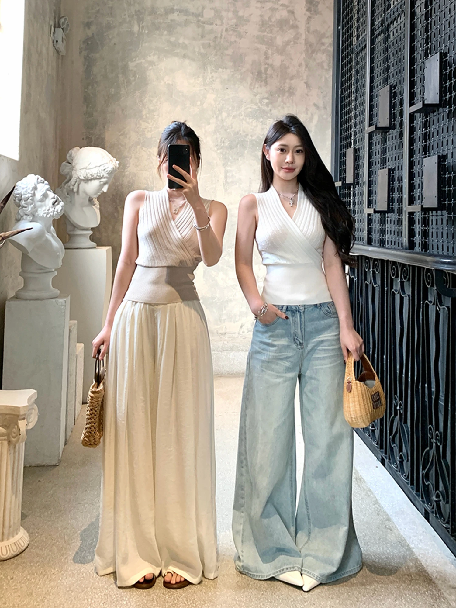 Withmxboom Grey Home Cross V-neck Sleeveless Knitted Vest Pure Desire Hot Girl Waist-cinching Tight Top Women's Fashion
Withmxboom Grey Home Cross V-neck Sleeveless Knitted Vest Pure Desire Hot Girl Waist-cinching Tight Top Women's Fashion