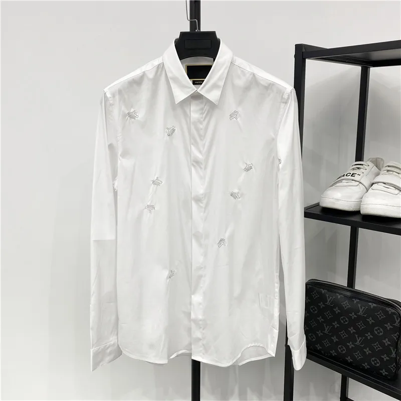 Ele Long Sve Anti-Wrinkle irt for Men Elastic Silk Cotton Square Collar Embroidered Faionable Urban Sle All Seasons
Ele Long Sve Anti-Wrinkle irt for Men Elastic Silk Cotton Square Collar Embroidered Faionable Urban Sle All Seasons