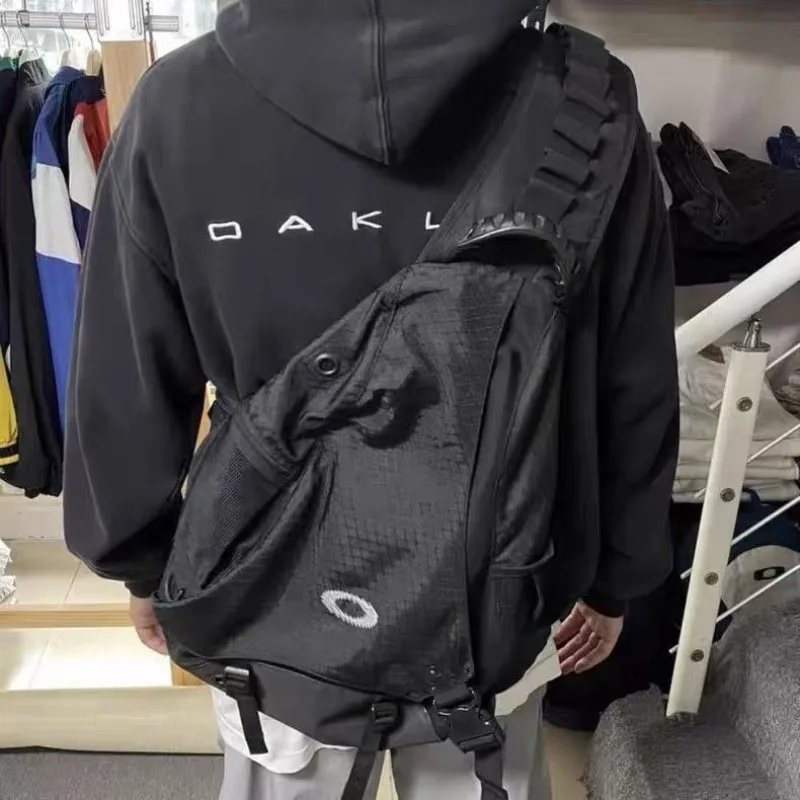 Large capacity chest bag, large capacity side back crossbody bag, multiple pockets, suitable for outdoor sports, travel and cycl
Large capacity chest bag, large capacity side back crossbody bag, multiple pockets, suitable for outdoor sports, travel and cycl