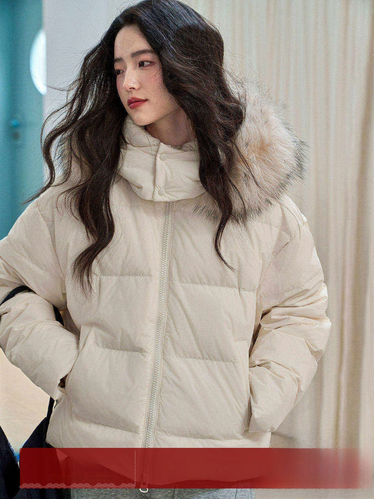 MoZa Thickened Short down Jacket Women's Hooded Duck down Coat Warm Stylish Commuter Style Korean Version Regular Sleeve
MoZa Thickened Short down Jacket Women's Hooded Duck down Coat Warm Stylish Commuter Style Korean Version Regular Sleeve