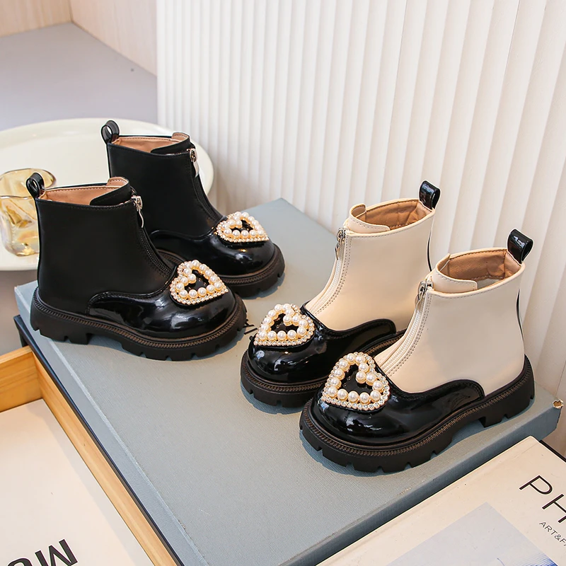 Girls Glitter Ankle Boots 2025 New Autumn Kids Breathable Lining Boots Soft Sole Simple School Shoes for Girls Boots 4-6years
Girls Glitter Ankle Boots 2025 New Autumn Kids Breathable Lining Boots Soft Sole Simple School Shoes for Girls Boots 4-6years