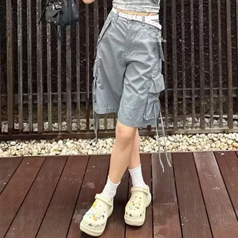 New Summer 2025 Pure Color Versatile Casual Large Pocket Short Pants Workwear Style High Waist Loose Fit Wide Leg Jeans
New Summer 2025 Pure Color Versatile Casual Large Pocket Short Pants Workwear Style High Waist Loose Fit Wide Leg Jeans