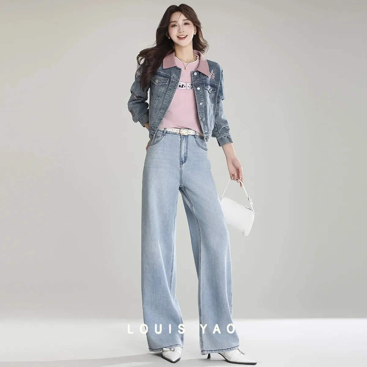 Light-coloured High-waisted Straight Women's Jeans 2025 Spring Models Casual Long Oakley Waist Ladies Jeans Female Clothing
Light-coloured High-waisted Straight Women's Jeans 2025 Spring Models Casual Long Oakley Waist Ladies Jeans Female Clothing