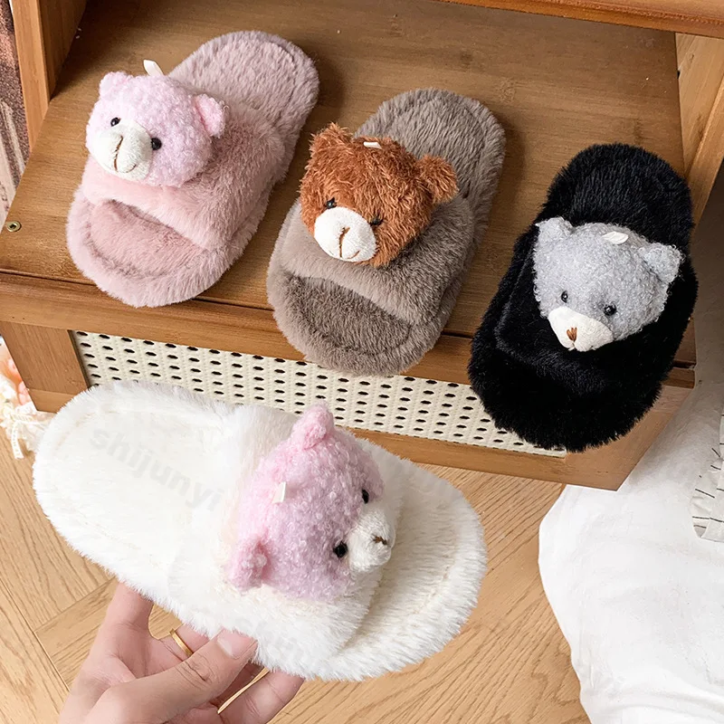 Cartoon Girls' Plush Shoes Autumn Winter Boys Outdoor Warm One Word Slippers Lightweight Comfort Soft Sole Children's Home Shoes
Cartoon Girls' Plush Shoes Autumn Winter Boys Outdoor Warm One Word Slippers Lightweight Comfort Soft Sole Children's Home Shoes