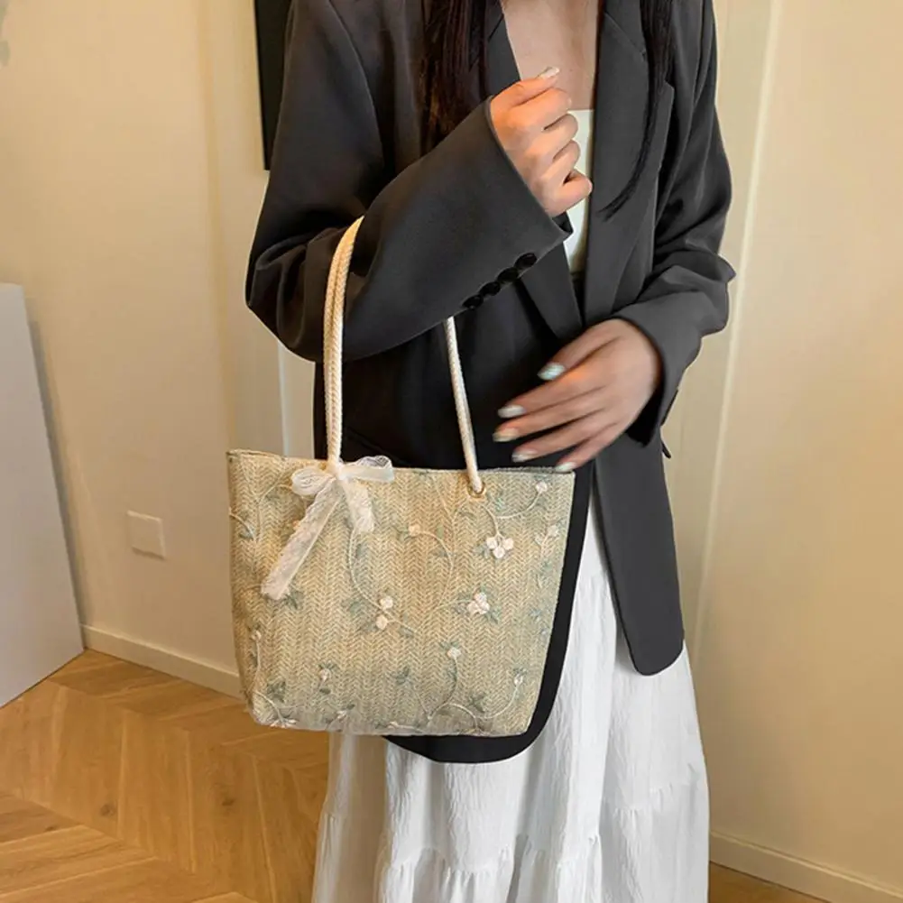 Woven Material Shoulder Bag Elegant Straw Woven Shoulder Bag with Embroidery Flower Pattern Bowknot Decor for Women for Everyday
Woven Material Shoulder Bag Elegant Straw Woven Shoulder Bag with Embroidery Flower Pattern Bowknot Decor for Women for Everyday