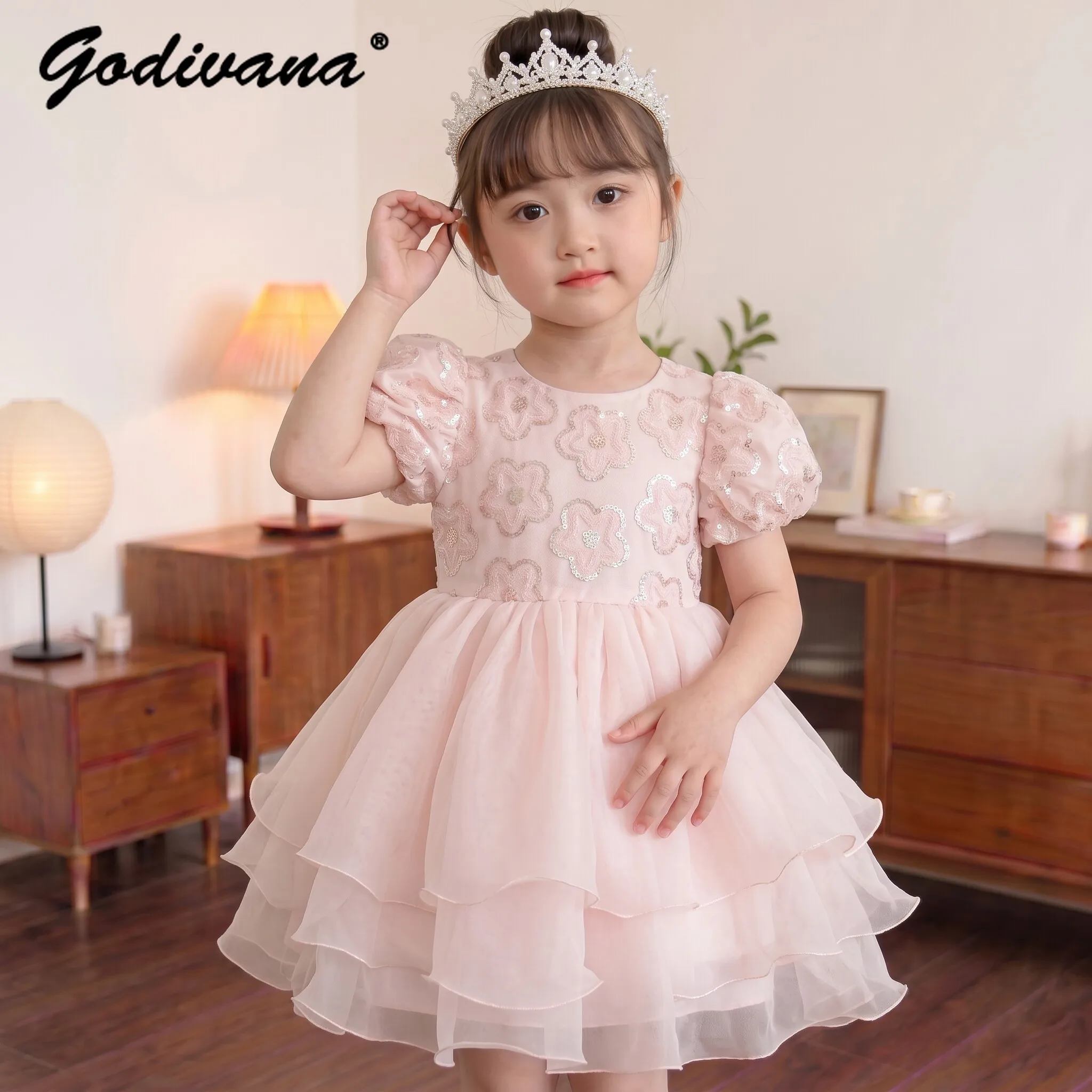 Original Girls Pink Princess Dress Kids Summer New Heavy Floral Sequin Tulle Puff Sleeve Tutu Dress Baby Birthday Party Gown
Original Girls Pink Princess Dress Kids Summer New Heavy Floral Sequin Tulle Puff Sleeve Tutu Dress Baby Birthday Party Gown