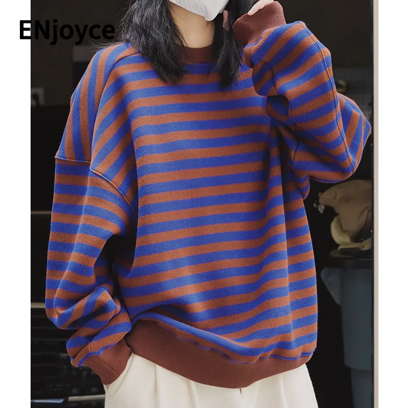 ENjoyce 2022 Winter Women Fashion Contrast Striped Plush Sweatshirt Casual Oversized Pullover Sports Wide Shoulder Tops
ENjoyce 2022 Winter Women Fashion Contrast Striped Plush Sweatshirt Casual Oversized Pullover Sports Wide Shoulder Tops