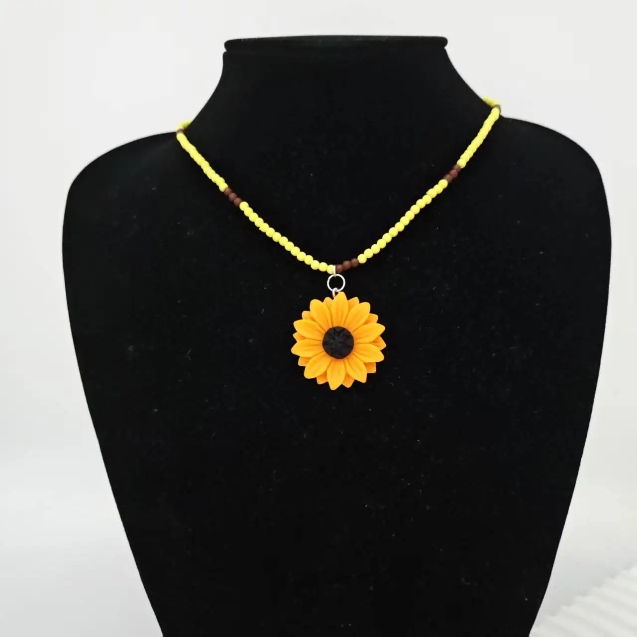 Ожерелье с подвеской в виде подсолнуха, осенний цветок, воротник, цепочка, ювелирное изделие, подарок для женщин и девочек
Ожерелье с подвеской в виде подсолнуха, осенний цветок, воротник, цепочка, ювелирное изделие, подарок для женщин и девочек