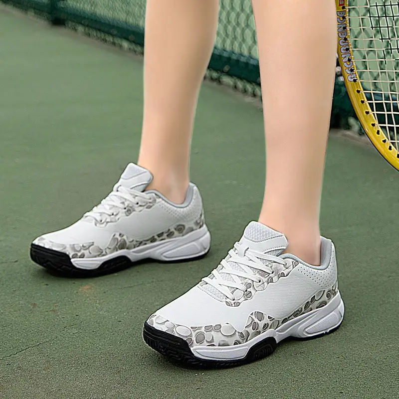 2026 New Trend Men Tennis Shoes Non-Slip Badminton Shoe Mans Unisex Table Tennis Shoes Men Top Quality Indoor Court Mens Shoes
2026 New Trend Men Tennis Shoes Non-Slip Badminton Shoe Mans Unisex Table Tennis Shoes Men Top Quality Indoor Court Mens Shoes
