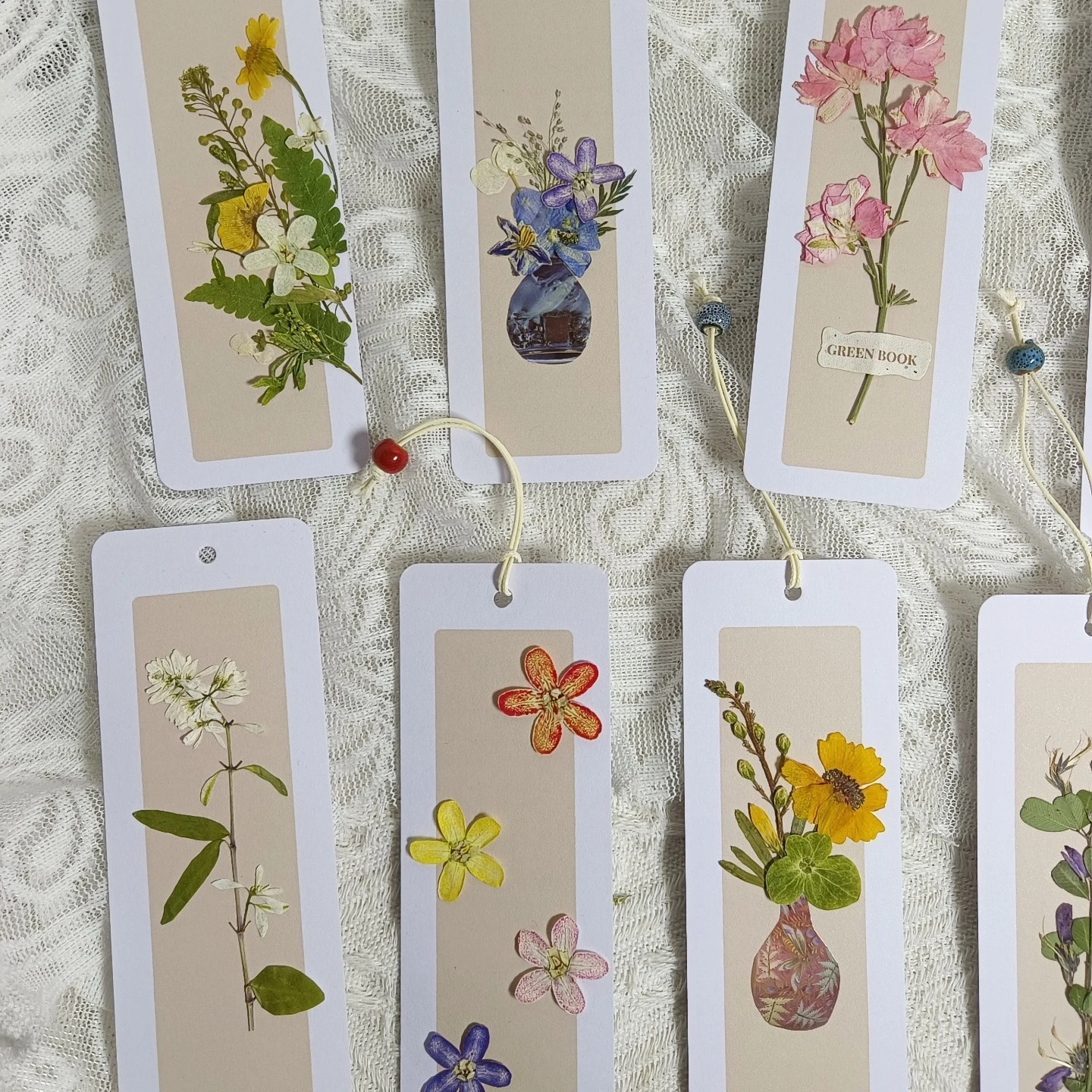 0058 10-piece Set Handmade Flower Pressed Bookmark Artistic Nature Elegant Decoration Unique Gift Stylish Book Accessory
0058 10-piece Set Handmade Flower Pressed Bookmark Artistic Nature Elegant Decoration Unique Gift Stylish Book Accessory