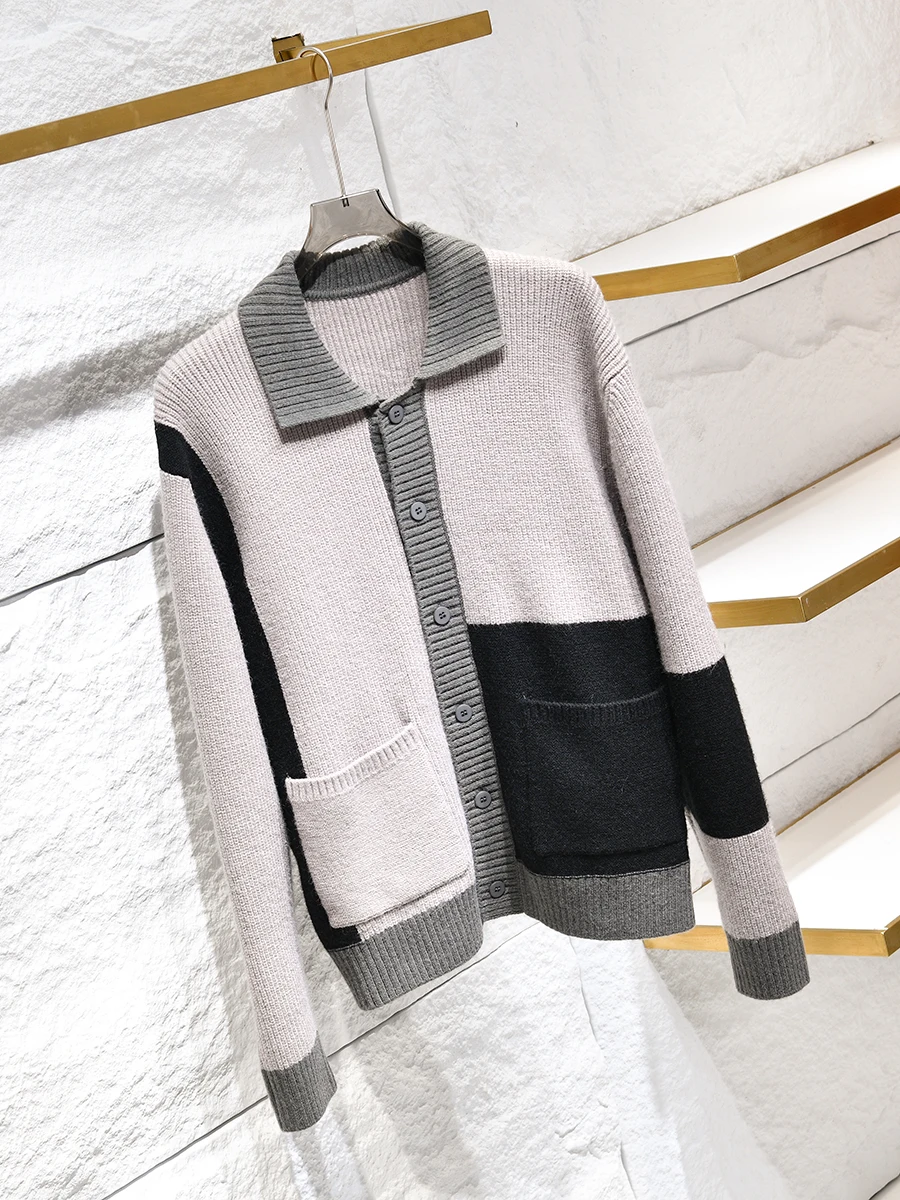 Fashion Urban Men's Knitted Cardigan Sweater Collar Splicing Color Block Lazy Style Autumn Winter Outerwear Casual Loose Fit
Fashion Urban Men's Knitted Cardigan Sweater Collar Splicing Color Block Lazy Style Autumn Winter Outerwear Casual Loose Fit