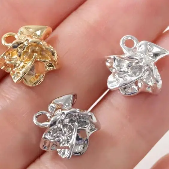 2PCS Copper Plated with Real Gold Cold Style Irregular Paper Ball Pendants 12x12.8mm DIY Handmade Accessory
2PCS Copper Plated with Real Gold Cold Style Irregular Paper Ball Pendants 12x12.8mm DIY Handmade Accessory