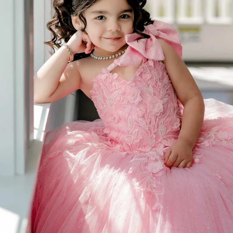 Child Pink Quinceanera Dress off-shoulder Glitter Decal Lace Ruffles Long tail Bow vestidos de 15 Quinceanera Customize
Child Pink Quinceanera Dress off-shoulder Glitter Decal Lace Ruffles Long tail Bow vestidos de 15 Quinceanera Customize