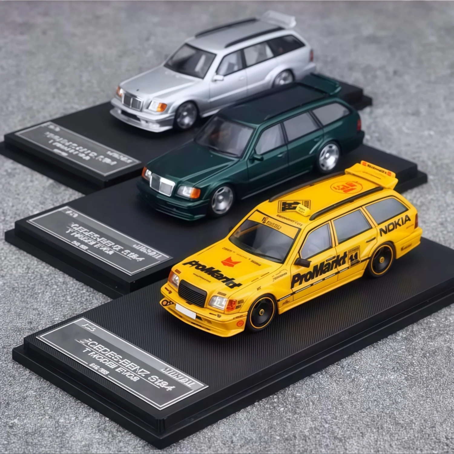 Модель автомобиля Mortal 1:64 S124 MODELL EVO II Wagon Dieacst
Модель автомобиля Mortal 1:64 S124 MODELL EVO II Wagon Dieacst