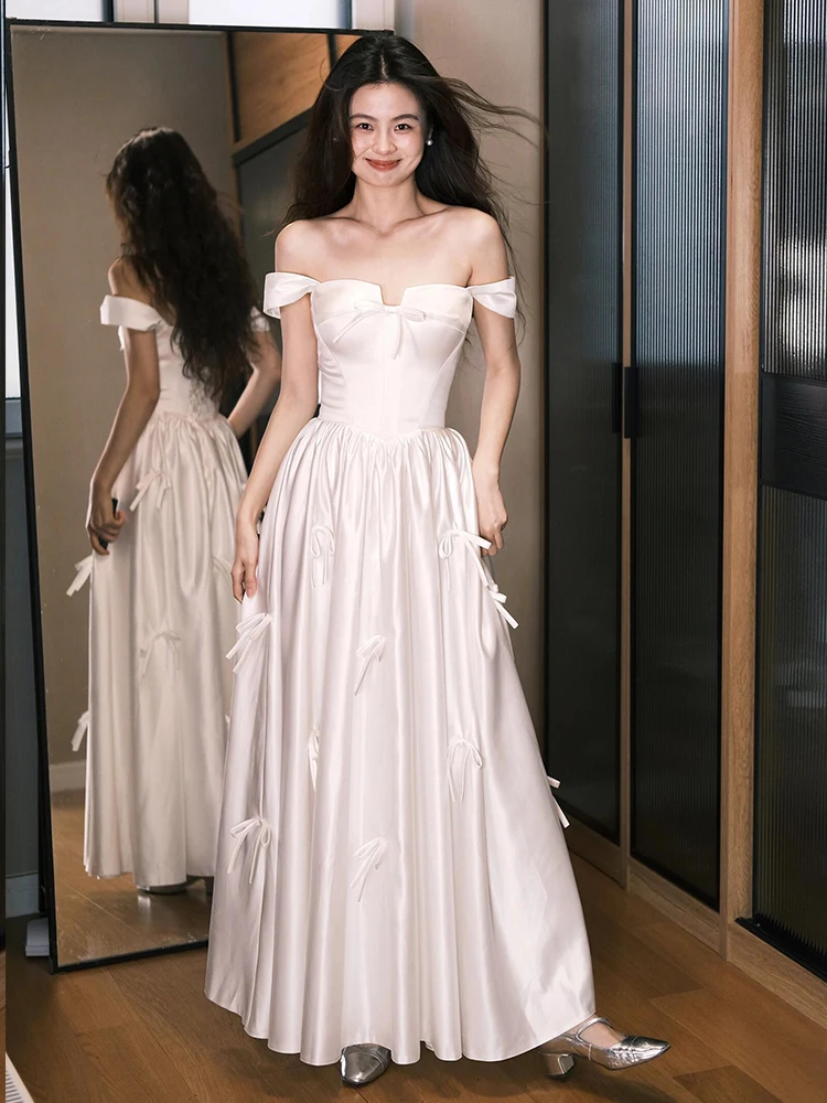 Light Satin One-oulder Wedding Dr Ele Simple Sle Long Skirt No-Sve Bridal Gown for Engagement And Wedding
Light Satin One-oulder Wedding Dr Ele Simple Sle Long Skirt No-Sve Bridal Gown for Engagement And Wedding