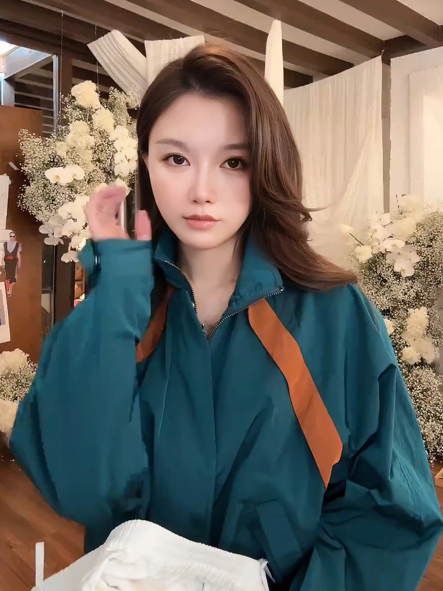 Loose Fit Contrast Color Stand Collar Zipper Retro Style Women's Jacket Green Outerwear Fashionable Spring Early Spring Coat
Loose Fit Contrast Color Stand Collar Zipper Retro Style Women's Jacket Green Outerwear Fashionable Spring Early Spring Coat