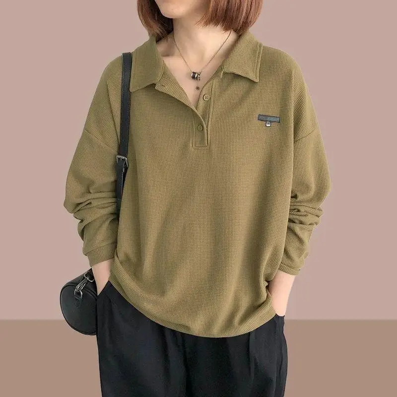 New Spring and Autumn Waffle Polo Neck Solid Color Sweatshirt for Women Loose Versatile Long Sleeve Retro Fashionable Pullover
New Spring and Autumn Waffle Polo Neck Solid Color Sweatshirt for Women Loose Versatile Long Sleeve Retro Fashionable Pullover