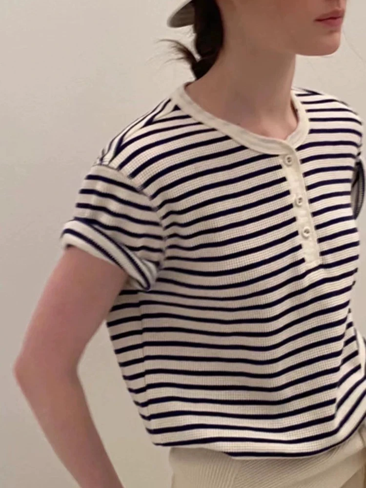 Korean Sle Candy Miss Noth*ng Written Simple round Ne ort Sve Striped T-irt Women's Summer Commute Straight Cut Top
Korean Sle Candy Miss Noth*ng Written Simple round Ne ort Sve Striped T-irt Women's Summer Commute Straight Cut Top