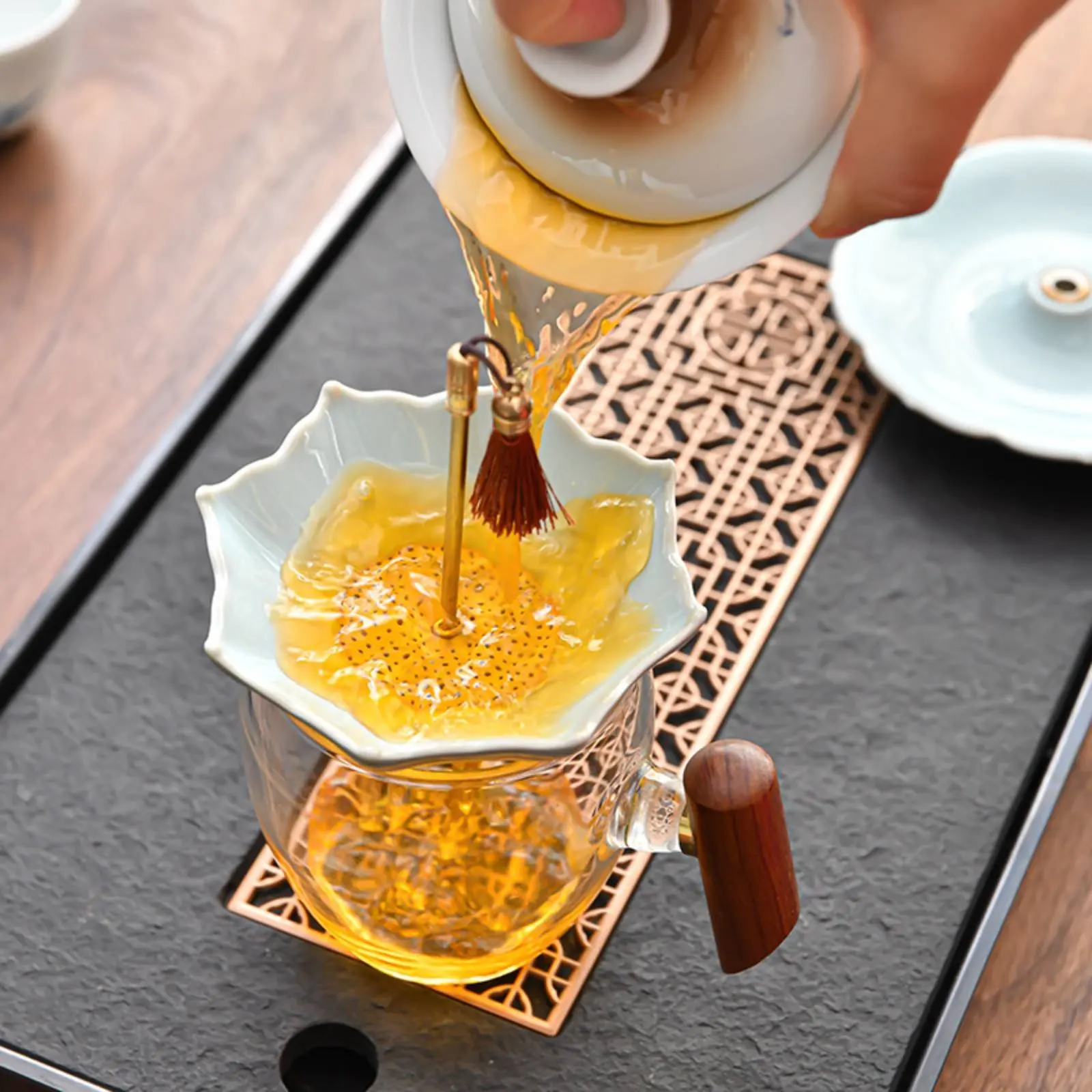 Ceramic Tea Strainer Handmade Ceramic Tea Infuser Household Teaware Decorative Reusable
Ceramic Tea Strainer Handmade Ceramic Tea Infuser Household Teaware Decorative Reusable