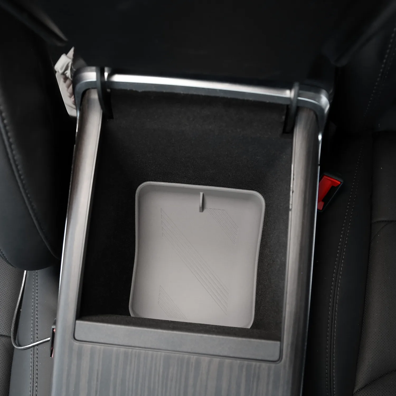 For Tesla Model X S Armrest Box Storage Protective Pads Car Interior Accessories
For Tesla Model X S Armrest Box Storage Protective Pads Car Interior Accessories