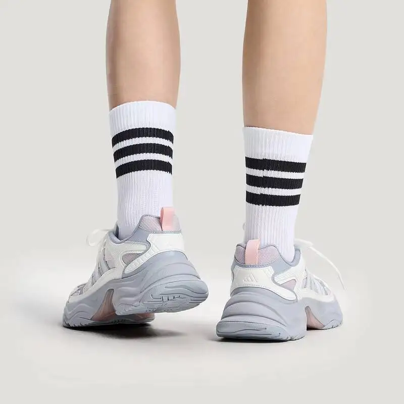 Womens Adidas KJ9523 Chunky Dad Shoes White Grey Pink Casual Sport Sneakers
Womens Adidas KJ9523 Chunky Dad Shoes White Grey Pink Casual Sport Sneakers