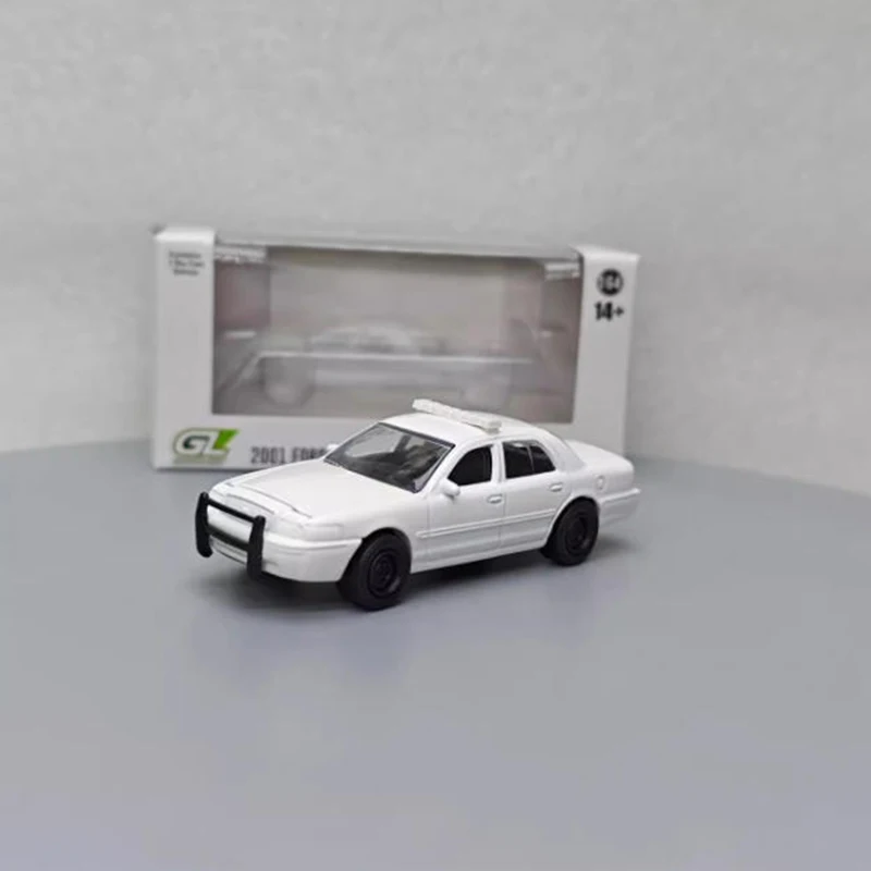 Greenlight 1:64 2001 Ford Crown Victoria Interceptor, модель автомобиля из сплава, классический сувенир для взрослых, подарок, статический дисплей
Greenlight 1:64 2001 Ford Crown Victoria Interceptor, модель автомобиля из сплава, классический сувенир для взрослых, подарок, статический дисплей