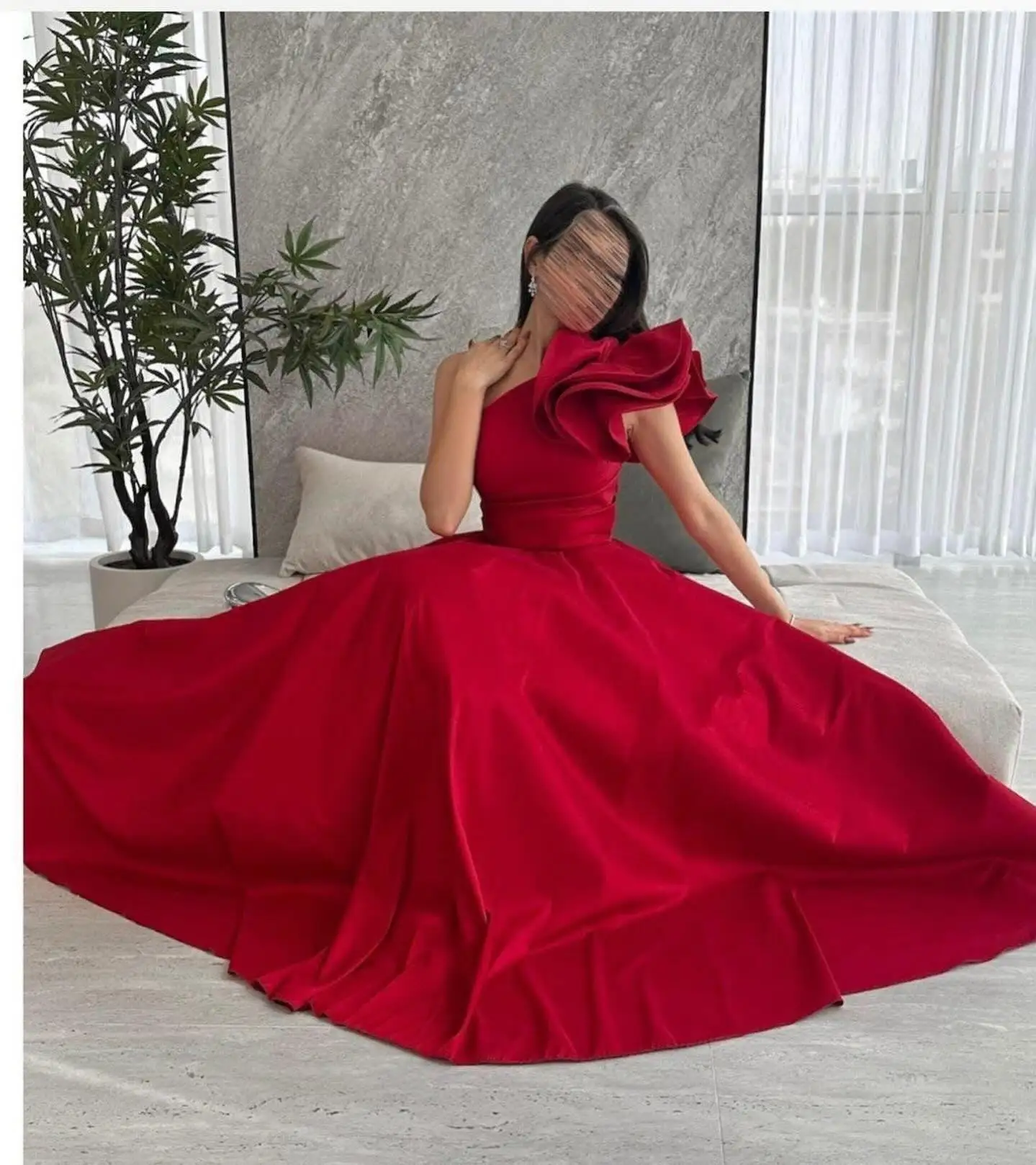 Customized Graceful One Shoulder Short Sleeves Ruffles Evening Dresses Temperament Pleats Satin Vestido De Festa Robe
Customized Graceful One Shoulder Short Sleeves Ruffles Evening Dresses Temperament Pleats Satin Vestido De Festa Robe