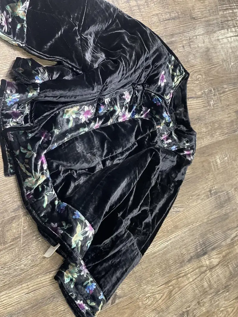 Женская вельветовая куртка из хлопка с пуговицами, косым воротником, широким рукавом, в стиле ретро, с круглым вырезом, длинная
Женская вельветовая куртка из хлопка с пуговицами, косым воротником, широким рукавом, в стиле ретро, с круглым вырезом, длинная