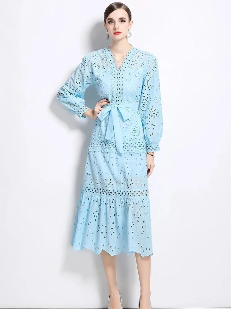 Spring Summer Holiday Splice Hollow Out Embroidery Dresses Women V Neck Puff Sleeve High Waist Belt Lace Up Solid Midi Vestidos
Spring Summer Holiday Splice Hollow Out Embroidery Dresses Women V Neck Puff Sleeve High Waist Belt Lace Up Solid Midi Vestidos