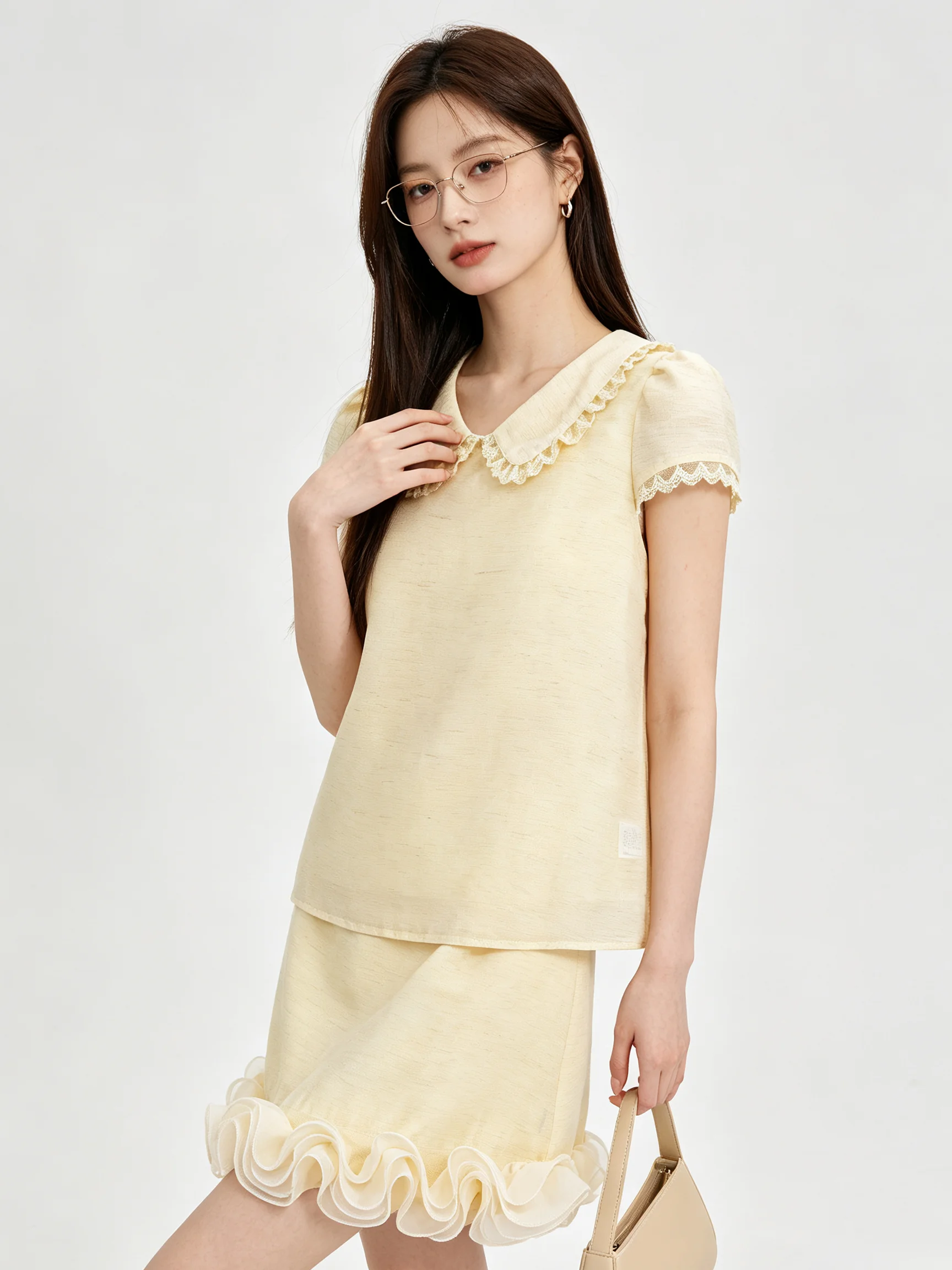 Sweet Summer Lace Shirt And High Waist Skirt Set Korean Style Breathable Short Sleeve Doll Collar Fashionable Two-Piece Ensemble
Sweet Summer Lace Shirt And High Waist Skirt Set Korean Style Breathable Short Sleeve Doll Collar Fashionable Two-Piece Ensemble