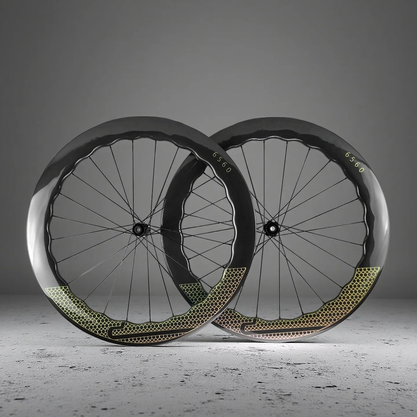 700c 6560 Carbon Road Bike 4550 Wheel Bicycle Wheelset Disc Brake Ratcher 36T Ceramic Hub DT350/DT240/DT180 Tubeless Center Lock
700c 6560 Carbon Road Bike 4550 Wheel Bicycle Wheelset Disc Brake Ratcher 36T Ceramic Hub DT350/DT240/DT180 Tubeless Center Lock