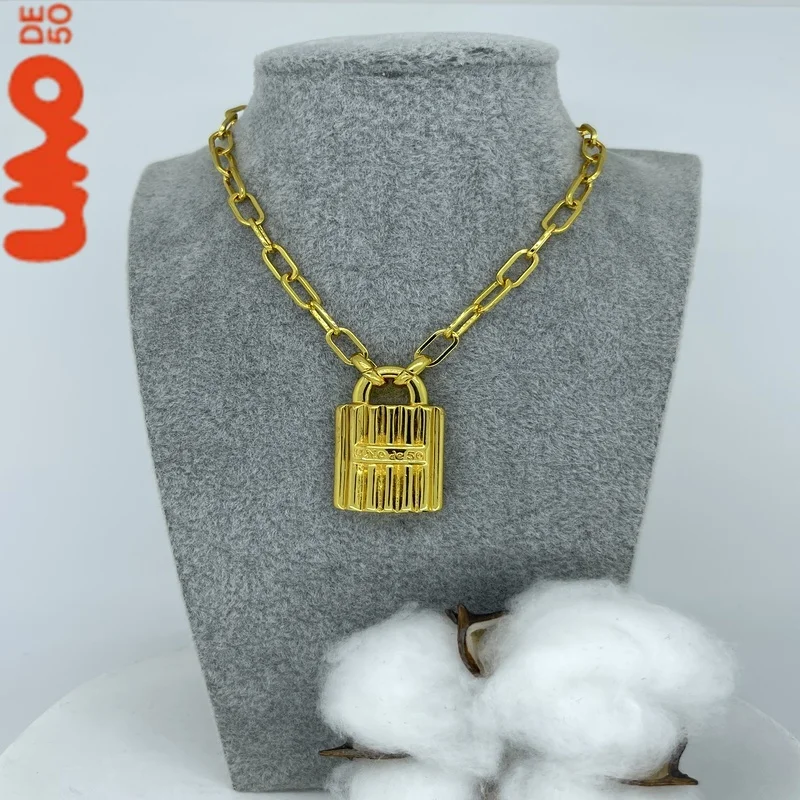 2025 Best Selling Exquisite High Quality UNO DE 50 Fashion Classic 925 Necklace Jewelry Daily Collocation Holiday Romantic Gifts
2025 Best Selling Exquisite High Quality UNO DE 50 Fashion Classic 925 Necklace Jewelry Daily Collocation Holiday Romantic Gifts