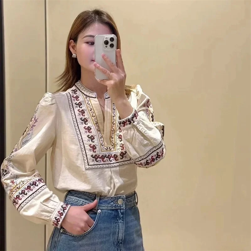 Parisian Sle Embroidered Linen irt Counter New Arrival Spring 2025 Ethnic Trend Two Colors Loose Fit Long Sve V-Ne 
Parisian Sle Embroidered Linen irt Counter New Arrival Spring 2025 Ethnic Trend Two Colors Loose Fit Long Sve V-Ne
