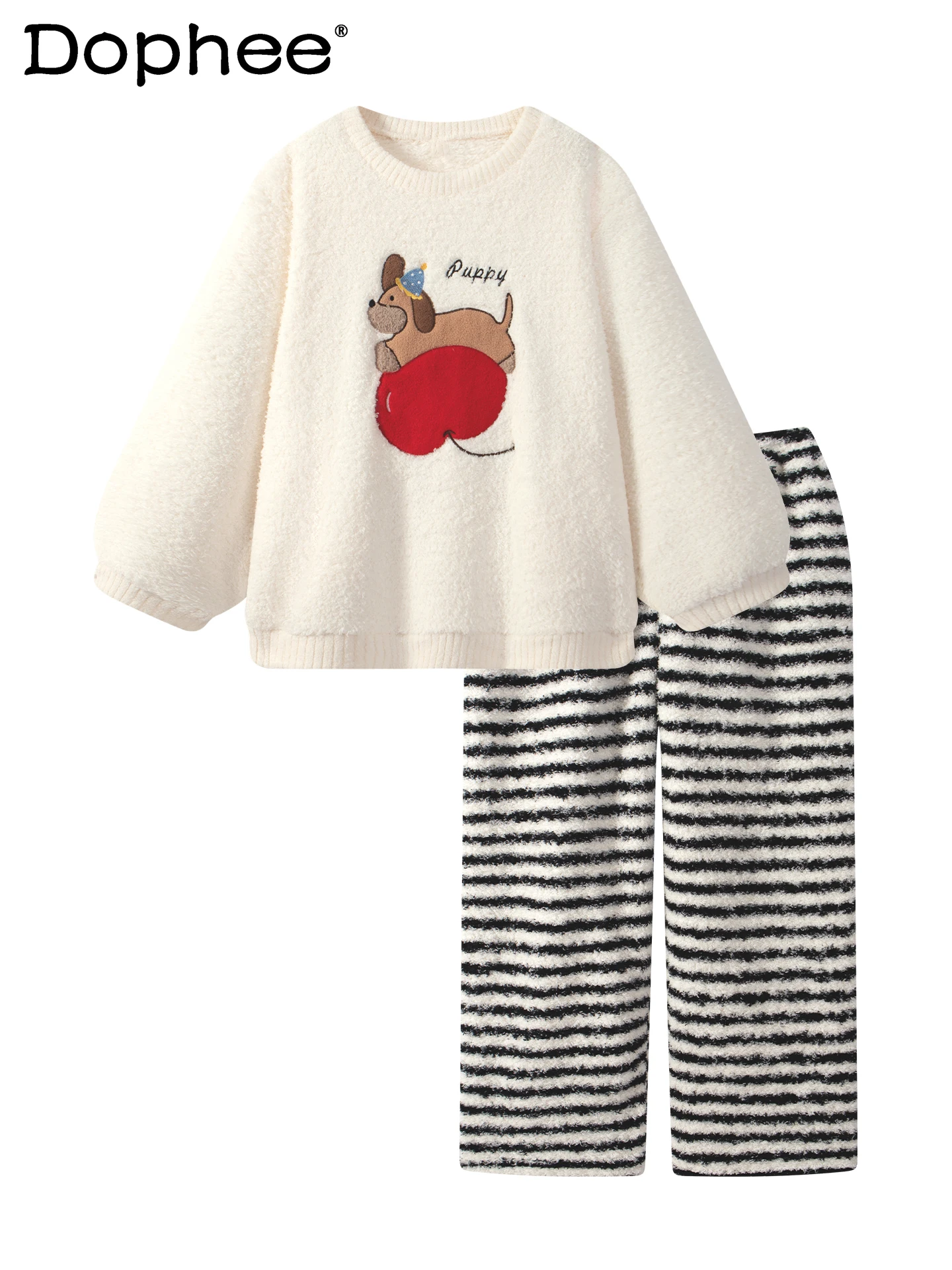 Autumn and Winter 2025 New Sweet Cute Cartoon Puppy Coral Fleece Pajamas for Women Thickened Warm Round Neck Homewear
Autumn and Winter 2025 New Sweet Cute Cartoon Puppy Coral Fleece Pajamas for Women Thickened Warm Round Neck Homewear