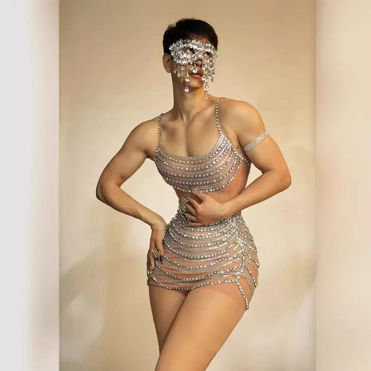 Birthday Stage Performance Party Dress Sexy Suspender Rhinestones With Gloves Vestido De Festa De Formatura Luxury Evening Gowns
Birthday Stage Performance Party Dress Sexy Suspender Rhinestones With Gloves Vestido De Festa De Formatura Luxury Evening Gowns