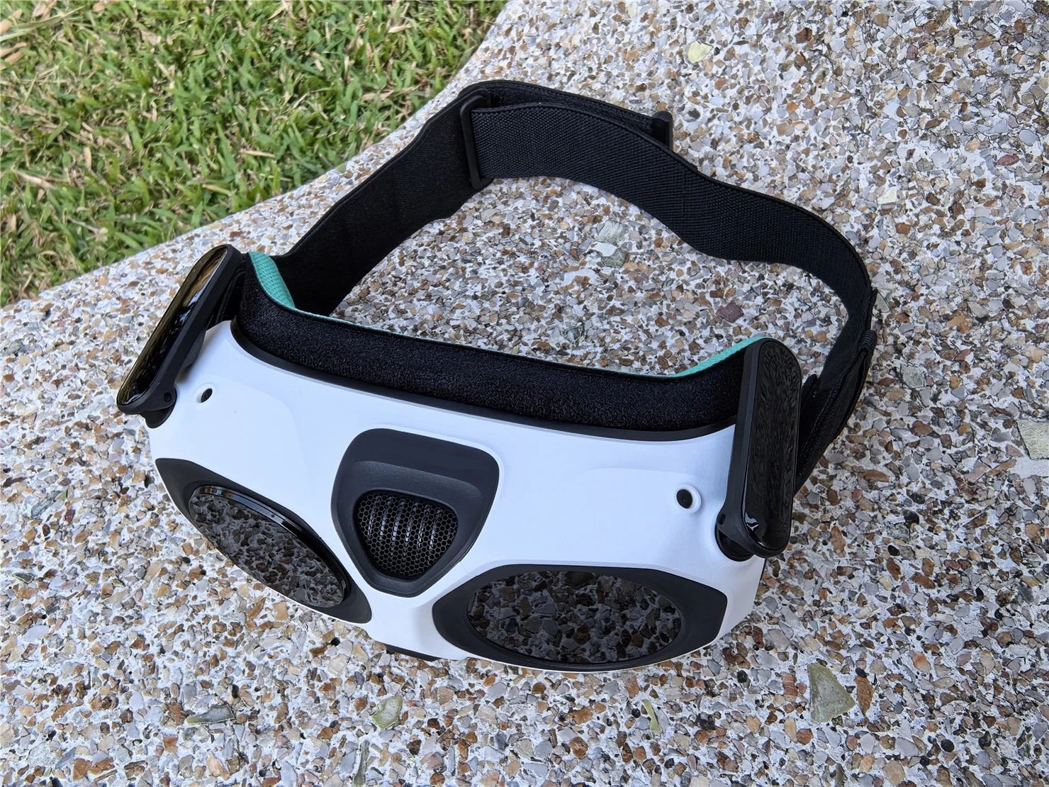 Lens Protection Cover for Antigravity A1 Vision Goggles Soft and Comfortable Foam Protective Cover A1 Goggles Accessories
Lens Protection Cover for Antigravity A1 Vision Goggles Soft and Comfortable Foam Protective Cover A1 Goggles Accessories 