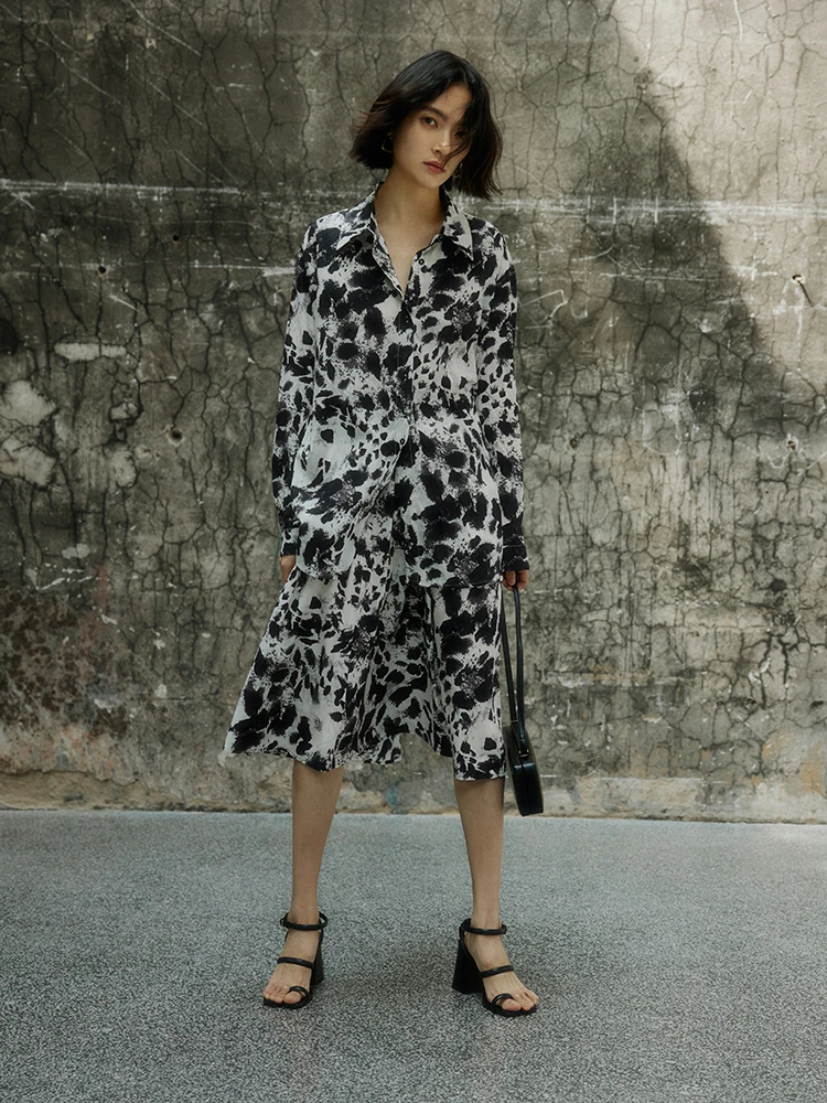 Летняя шелковая юбка А-силуэта YVONE LIU, легкая, дышащая, с принтом, средней длины, женская юбка для повседневной носки и работы.
Летняя шелковая юбка А-силуэта YVONE LIU, легкая, дышащая, с принтом, средней длины, женская юбка для повседневной носки и работы.