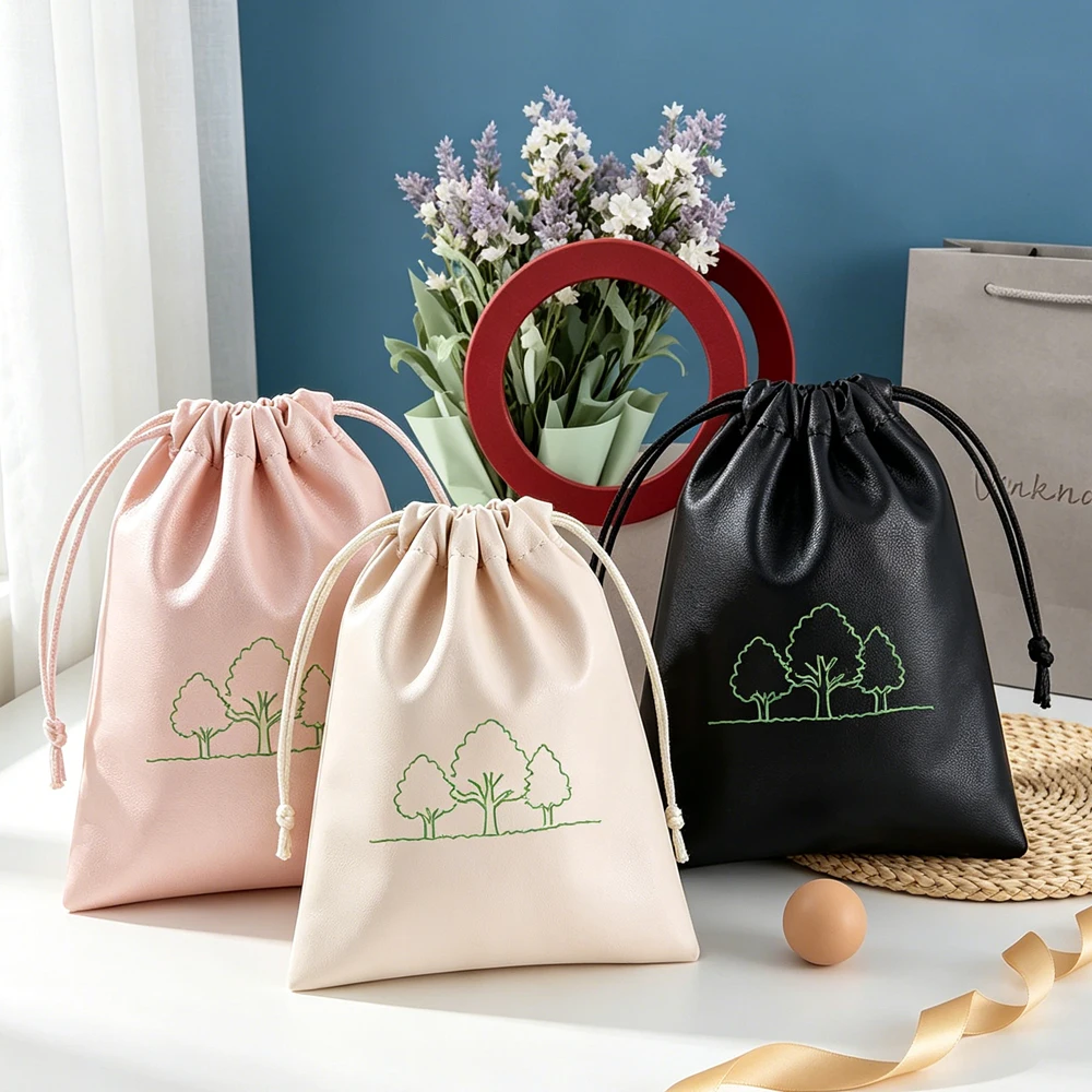 100pcs PU Leather Jewellery Bag Personalized Logo 8X10cm Jewelry Earphone Cosmetic Packaging Drawstring Pouch Wedding Gift Pouch
100pcs PU Leather Jewellery Bag Personalized Logo 8X10cm Jewelry Earphone Cosmetic Packaging Drawstring Pouch Wedding Gift Pouch